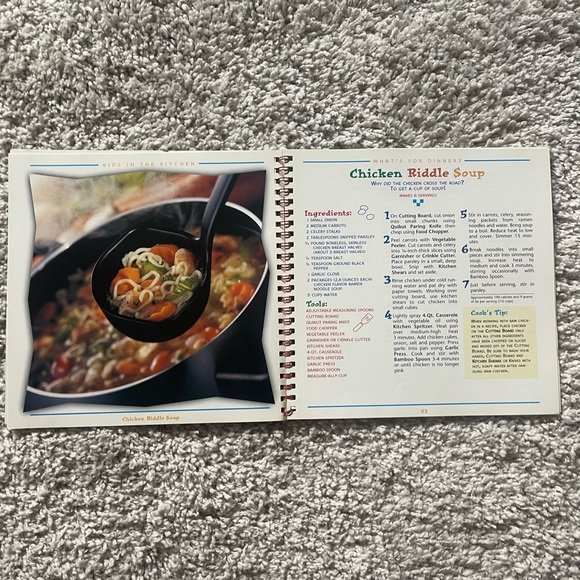 Pampered chef kids cookbook - Picture 4 of 4